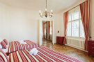 3 ložnicový luxusní apartmán v Praze Ložnice 1