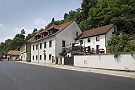 Apartmány U koček - Apartmán V Podkroví Pohled do ulice